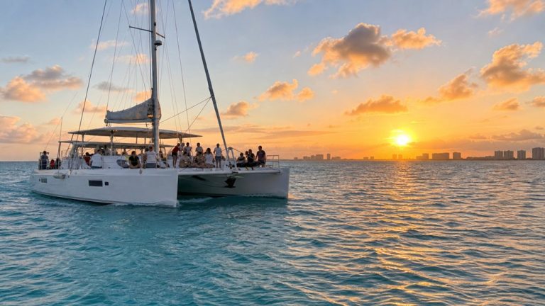 Cancun Sunset Cruise Guide