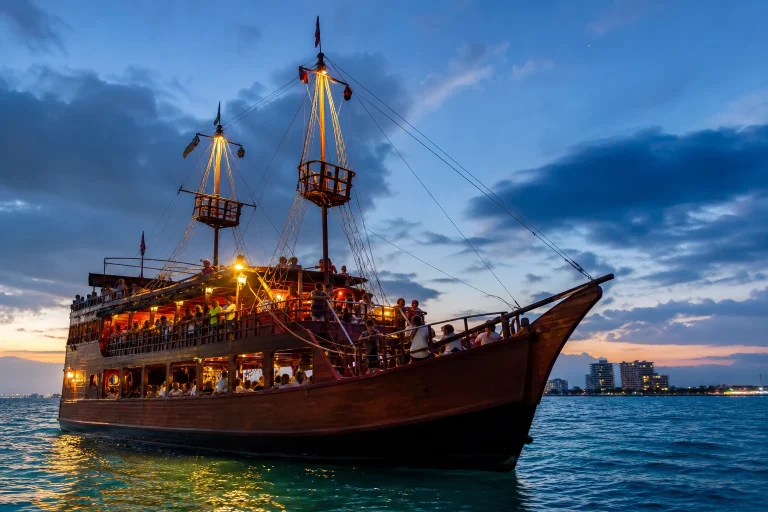 Cancun Pirate Dinner Cruise Guide