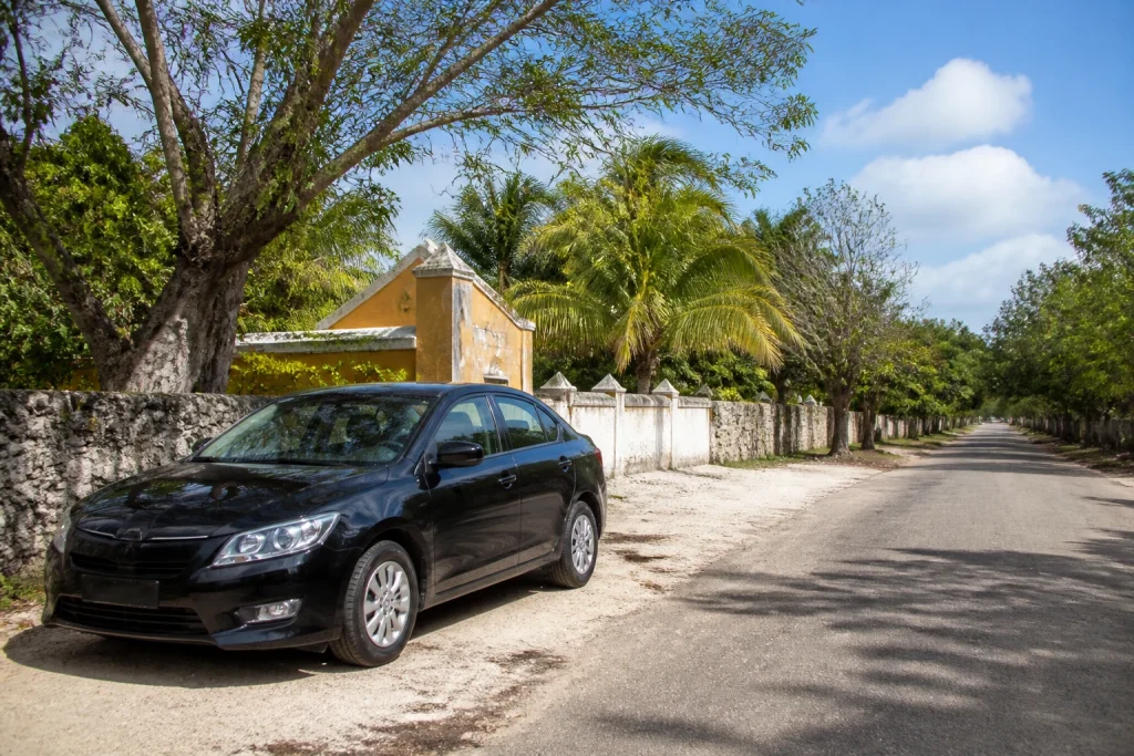 Private vehicle on a day-trip route near Valladolid